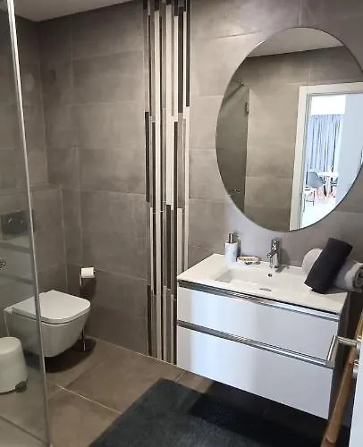 Apartament Tower 1106 *