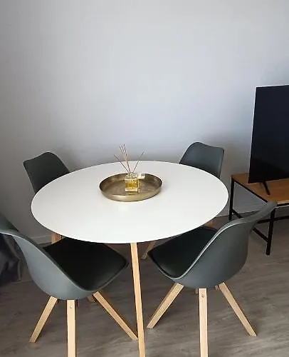 Tower 1106 Apartament *