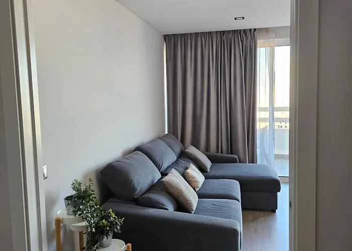 Apartament Tower 1106 *