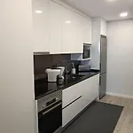 Tower 1106 Apartment *