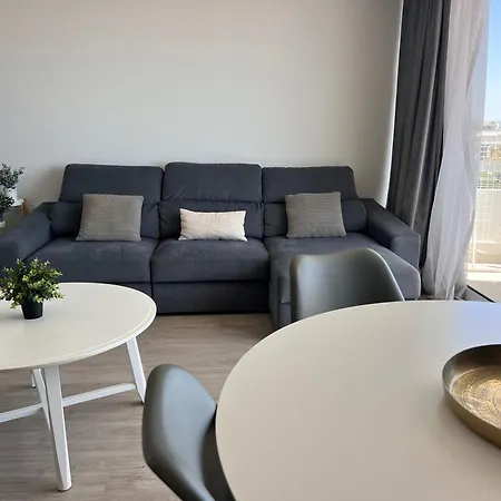 Apartment Tower 1106 *